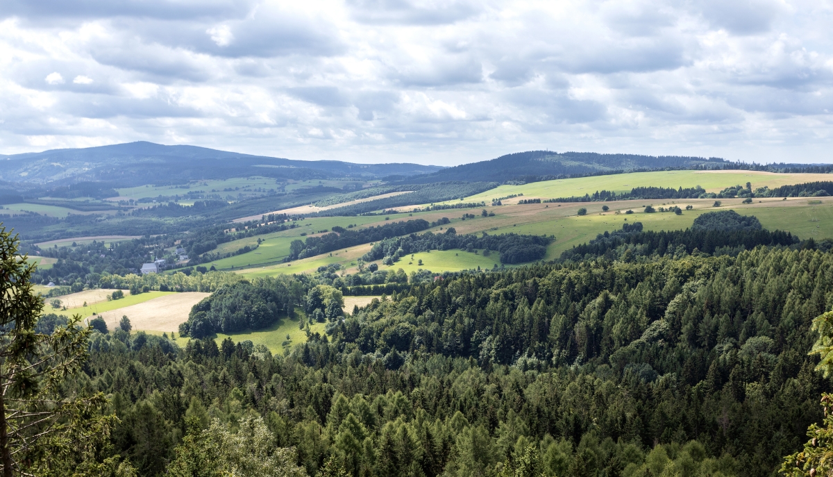 Kotlina Kłodzka jako region inwestycyjny: dlaczego to najbardziej niedoceniana lokalizacja premium w Polsce?